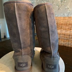 Ugg Classic II
